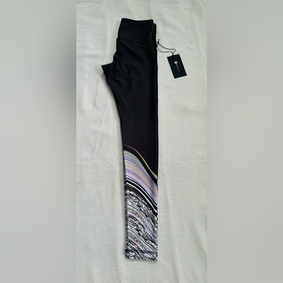 NOLI Swirl Leggings New - Picture 6 of 7